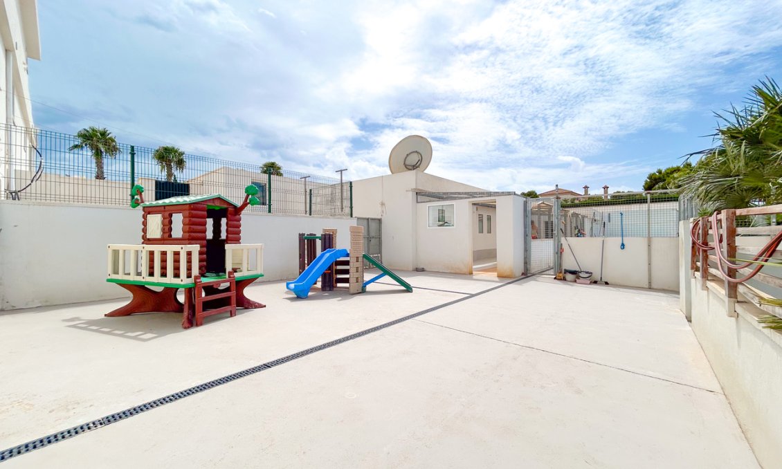 Segunda mano - Villa -
Los Montesinos - Costa Blanca