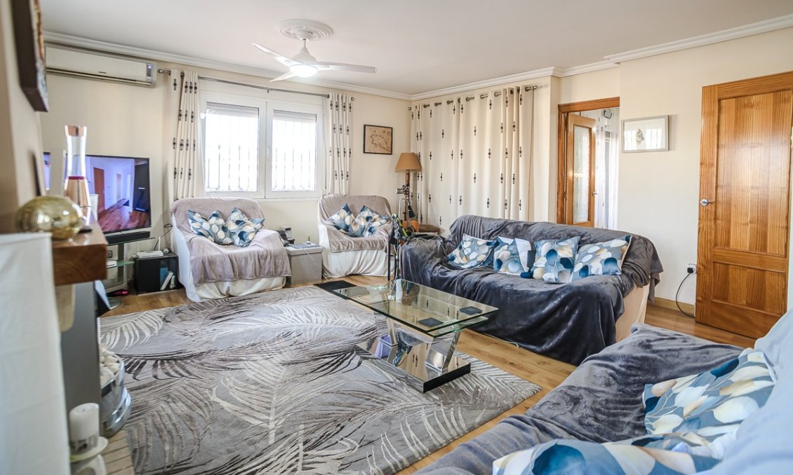 Segunda mano - Villa -
Torrevieja - Costa Blanca