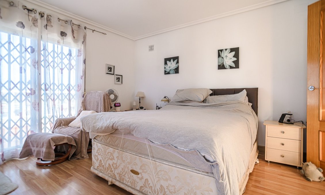 Segunda mano - Villa -
Torrevieja - Costa Blanca