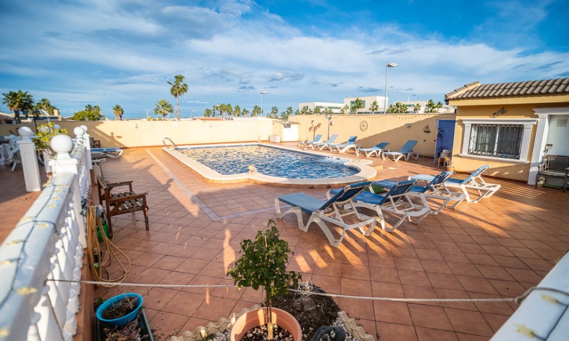 Segunda mano - Villa -
Torrevieja - Costa Blanca