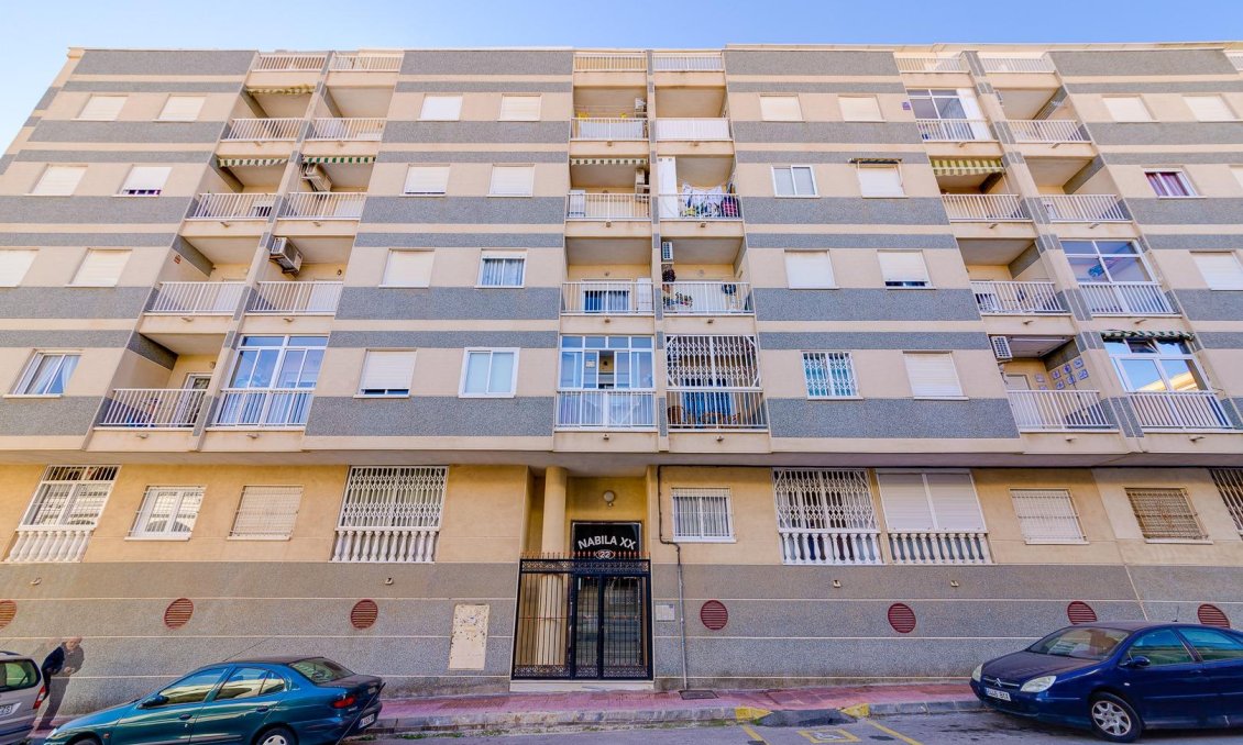 Segunda mano - Apartamento -
Torrevieja - Centro