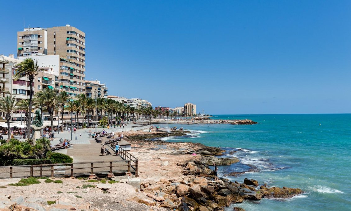 Segunda mano - Apartamento -
Torrevieja - Centro