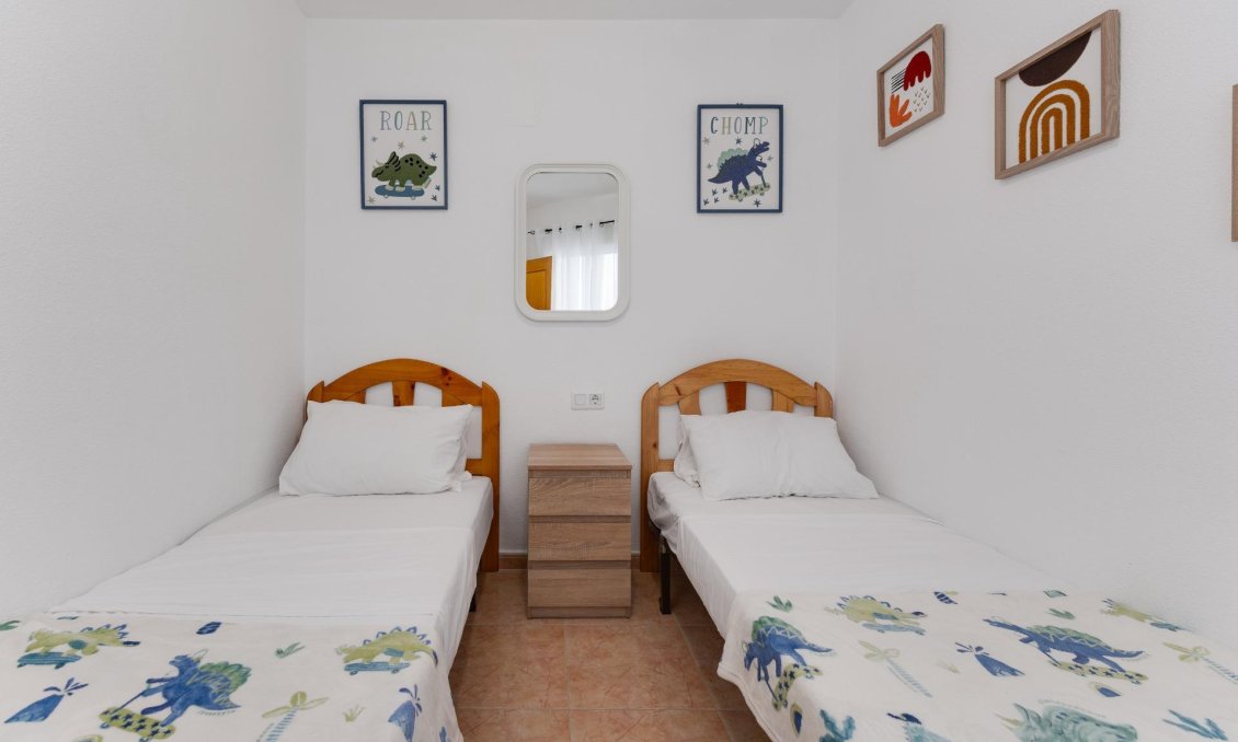 Segunda mano - Apartamento -
Torrevieja - Centro
