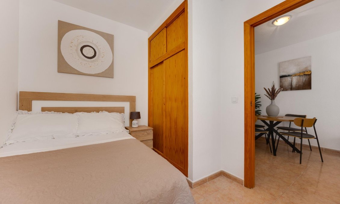 Segunda mano - Apartamento -
Torrevieja - Centro