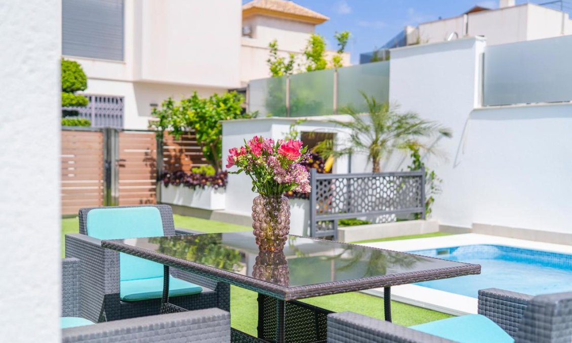 Segunda mano - Villa -
Torrevieja - Costa Blanca