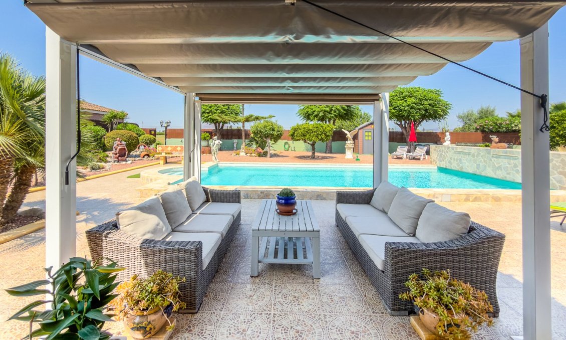 Segunda mano - Villa -
Catral - Costa Blanca