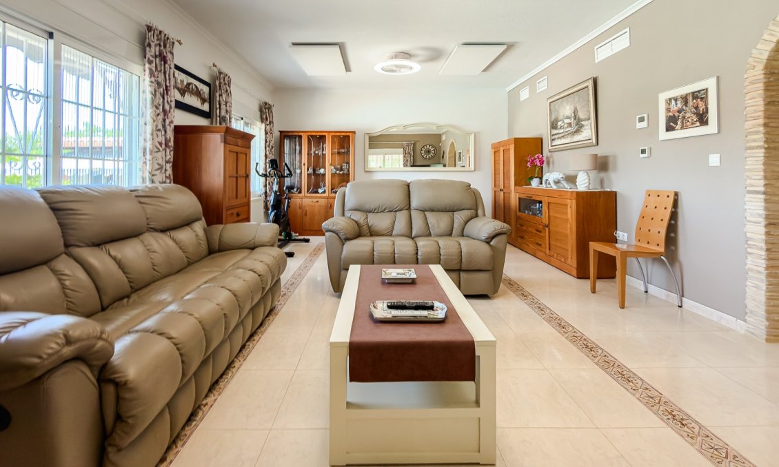 Segunda mano - Villa -
Catral - Costa Blanca