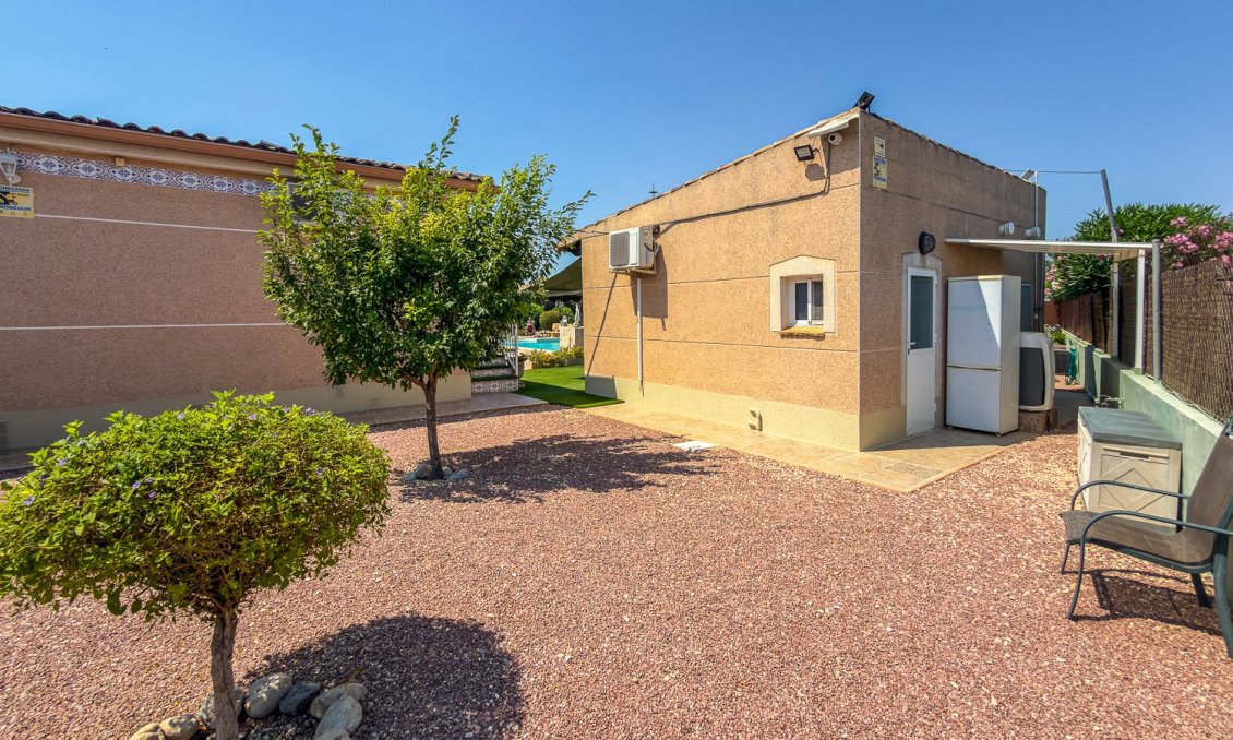 Segunda mano - Villa -
Catral - Costa Blanca