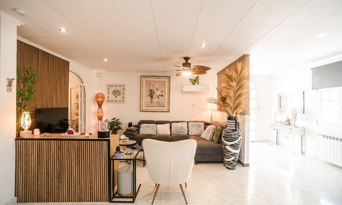 Revente - Villa -
La Marina - Costa Blanca
