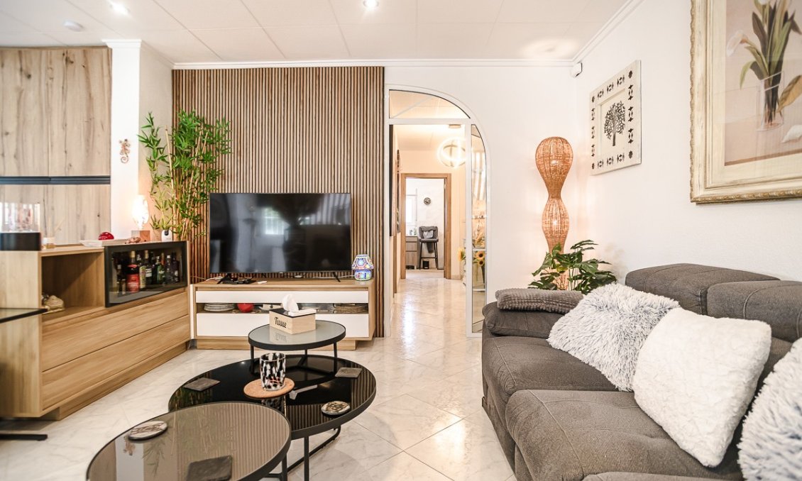Revente - Villa -
La Marina - Costa Blanca