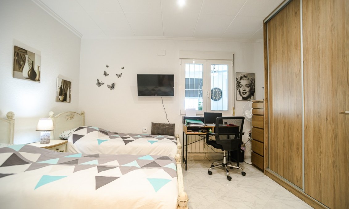 Revente - Villa -
La Marina - Costa Blanca
