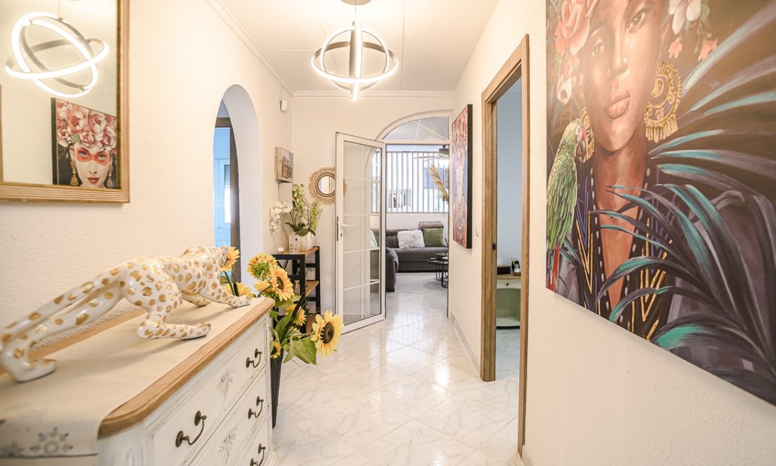 Revente - Villa -
La Marina - Costa Blanca