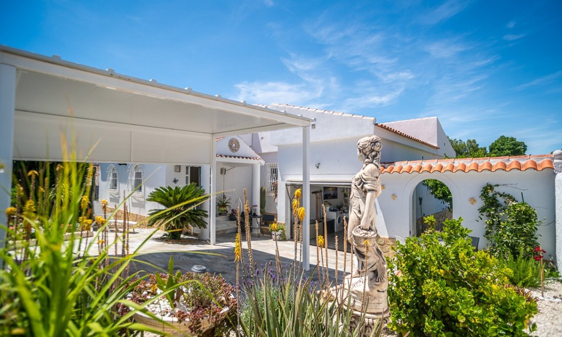 Revente - Villa -
La Marina - Costa Blanca