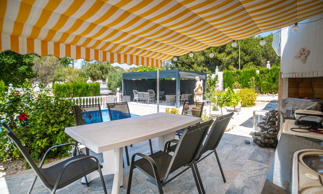 Revente - Villa -
La Marina - Costa Blanca