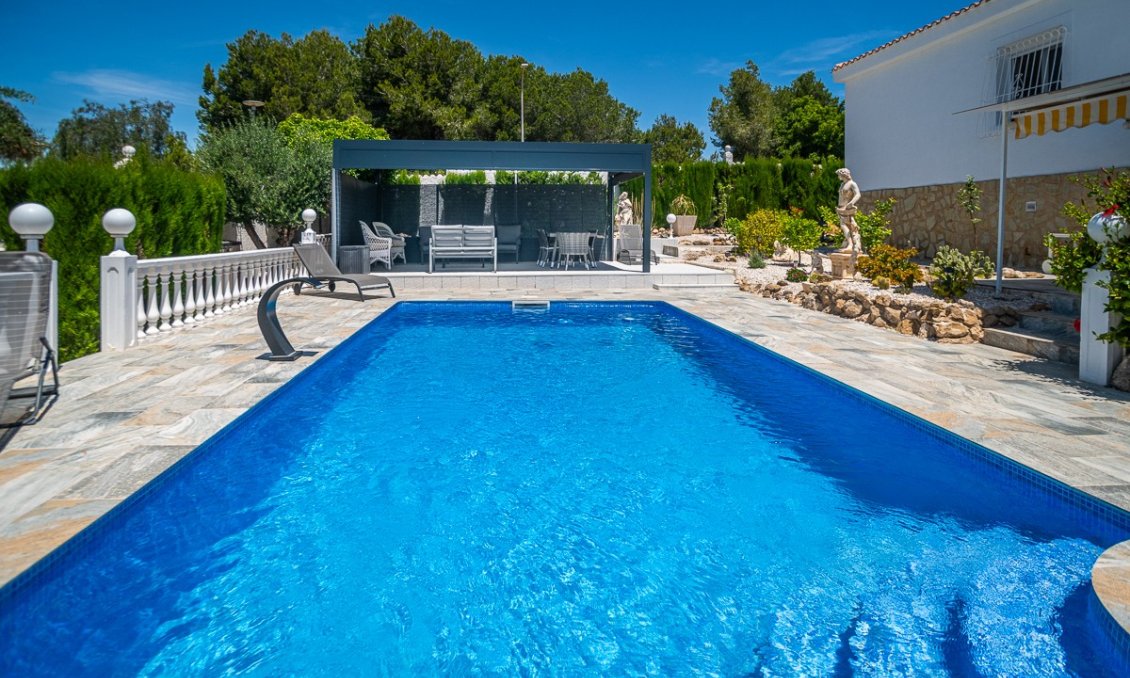 Revente - Villa -
La Marina - Costa Blanca