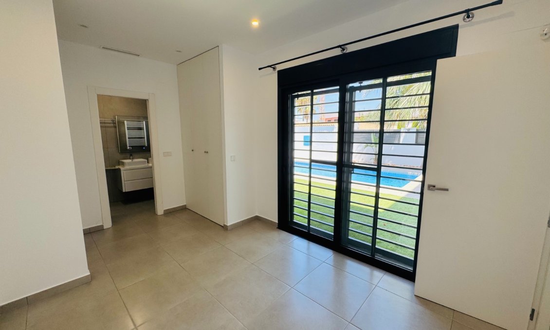 Revente - Villa -
San Pedro del Pinatar - Costa Calida