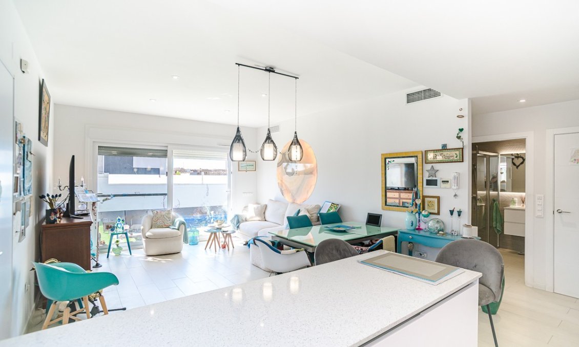 Resale - Villa -
Pilar de la Horadada - Costa Blanca