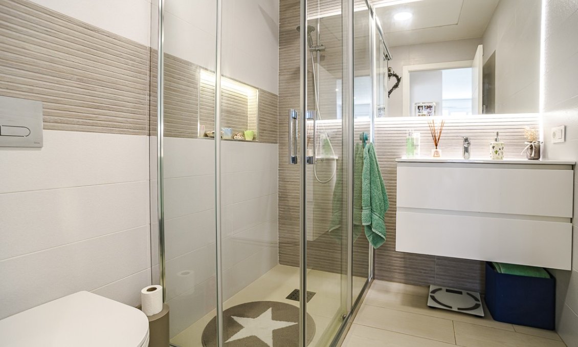 Resale - Villa -
Pilar de la Horadada - Costa Blanca