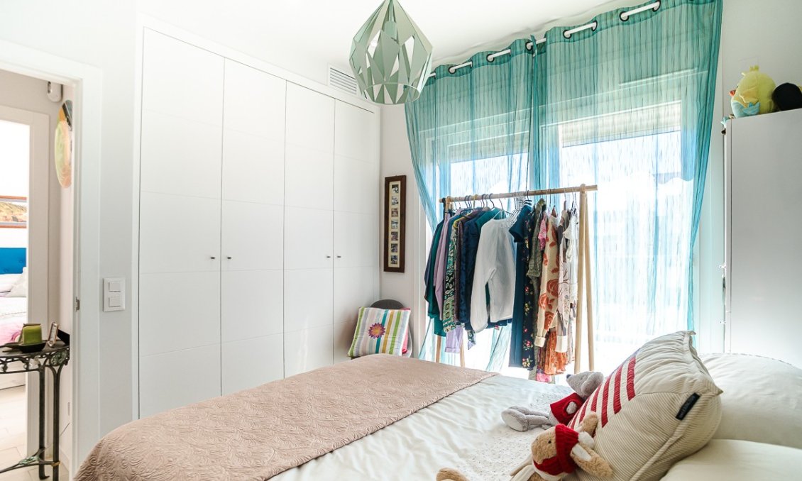 Resale - Villa -
Pilar de la Horadada - Costa Blanca