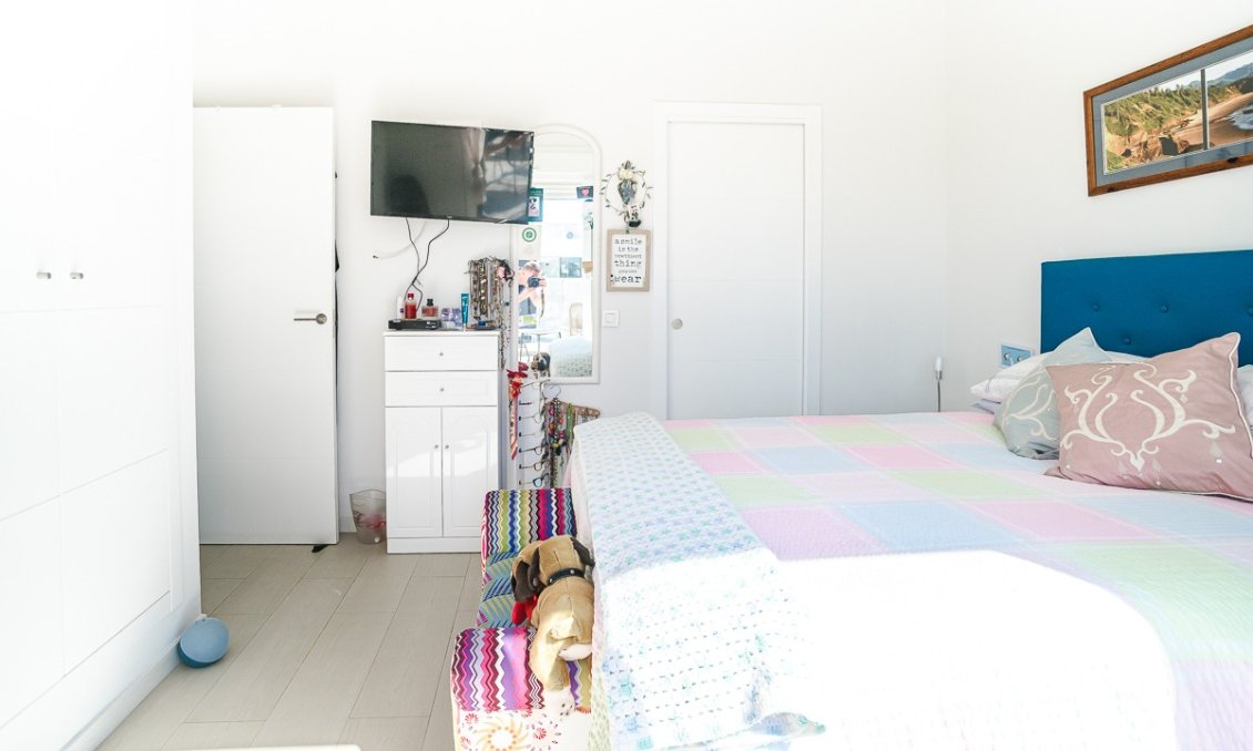 Resale - Villa -
Pilar de la Horadada - Costa Blanca