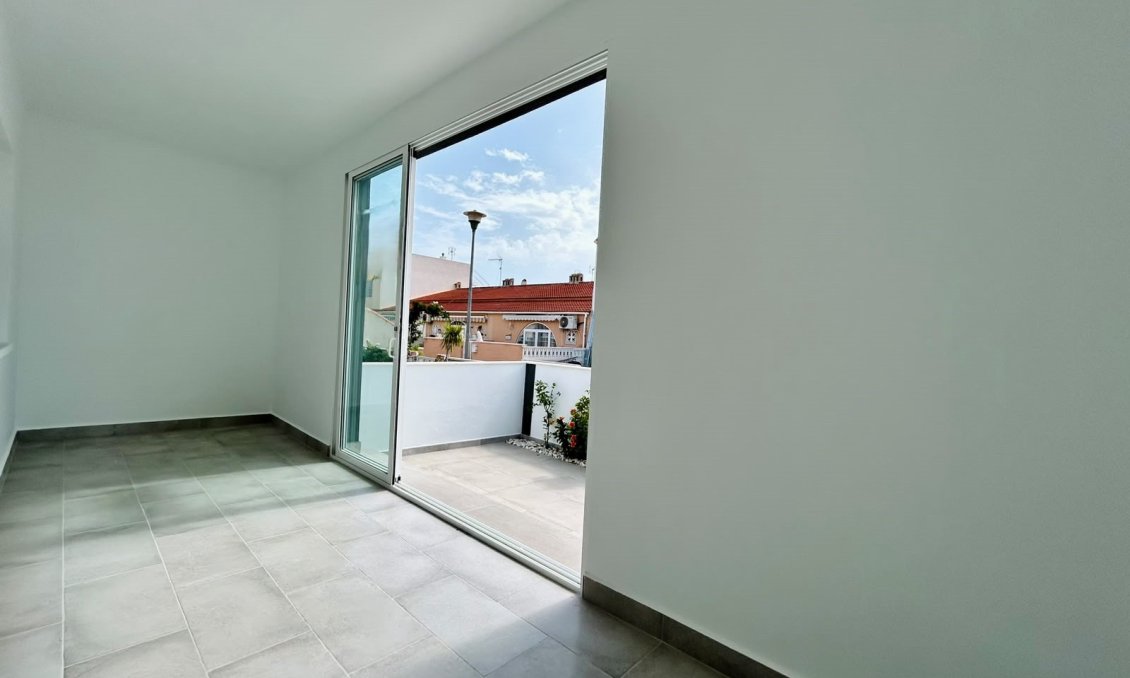 Segunda mano - Bungalow -
La Siesta - Costa Blanca