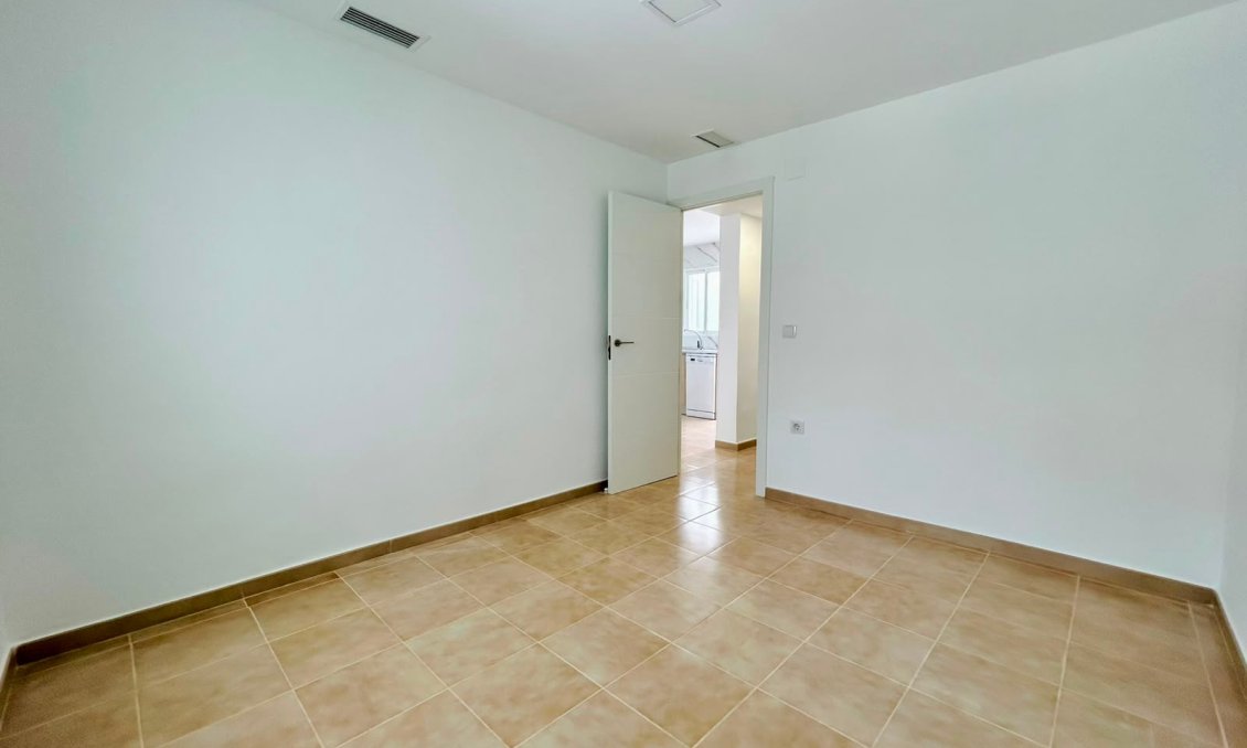 Segunda mano - Bungalow -
La Siesta - Costa Blanca