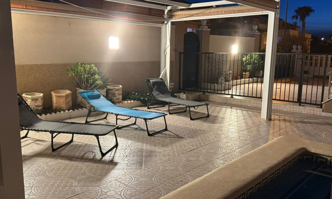 Segunda mano - Villa -
Orihuela Costa - Costa Blanca