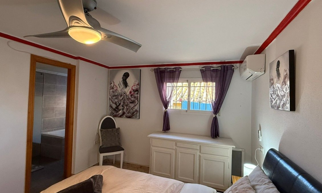 Segunda mano - Villa -
Orihuela Costa - Costa Blanca
