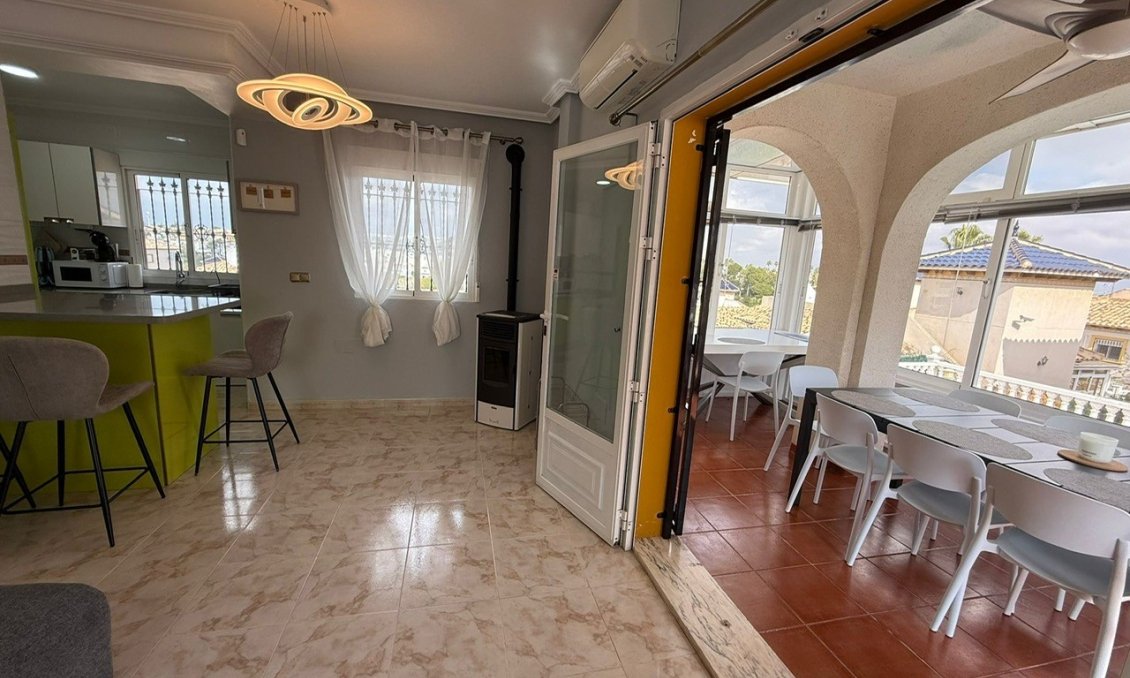 Segunda mano - Villa -
Orihuela Costa - Costa Blanca