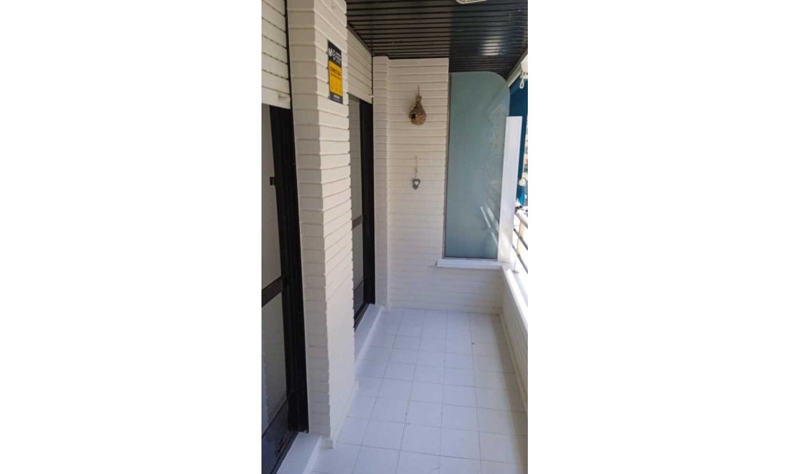 Segunda mano - Apartamento -
Torrevieja - Habaneras