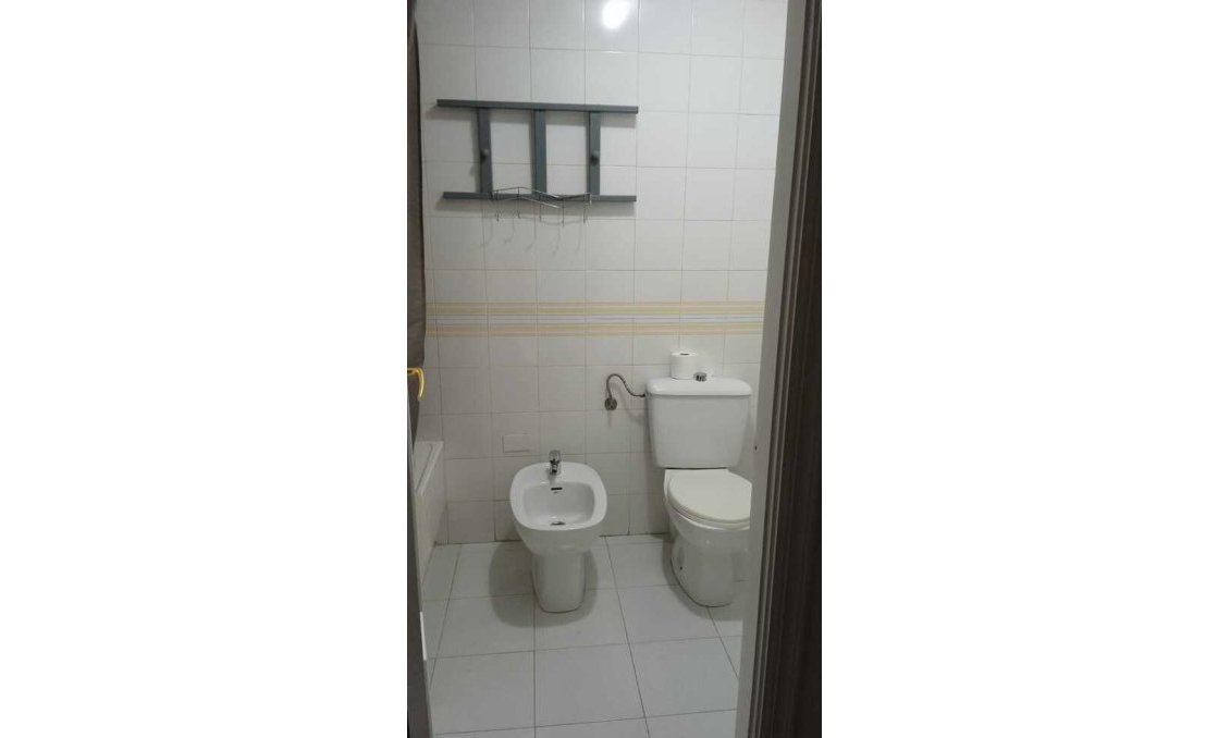 Segunda mano - Apartamento -
Torrevieja - Habaneras