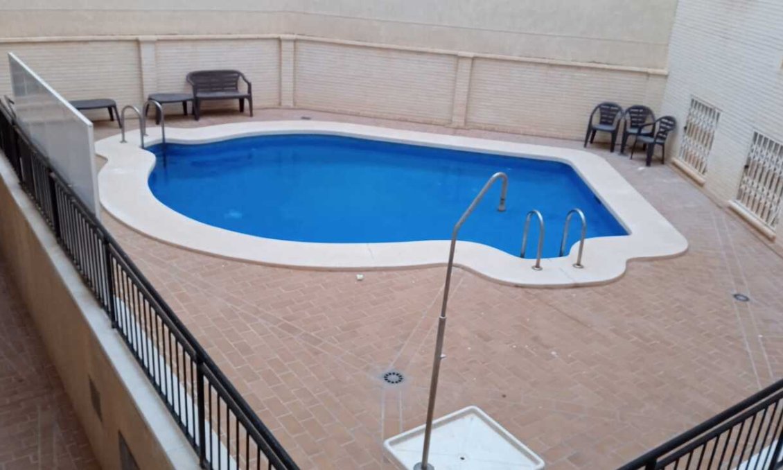 Segunda mano - Apartamento -
Torrevieja - Habaneras