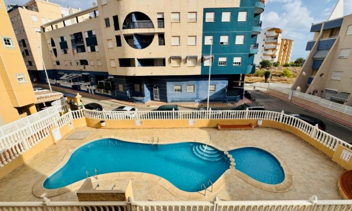Segunda mano - Apartamento -
La Mata - Costa Blanca
