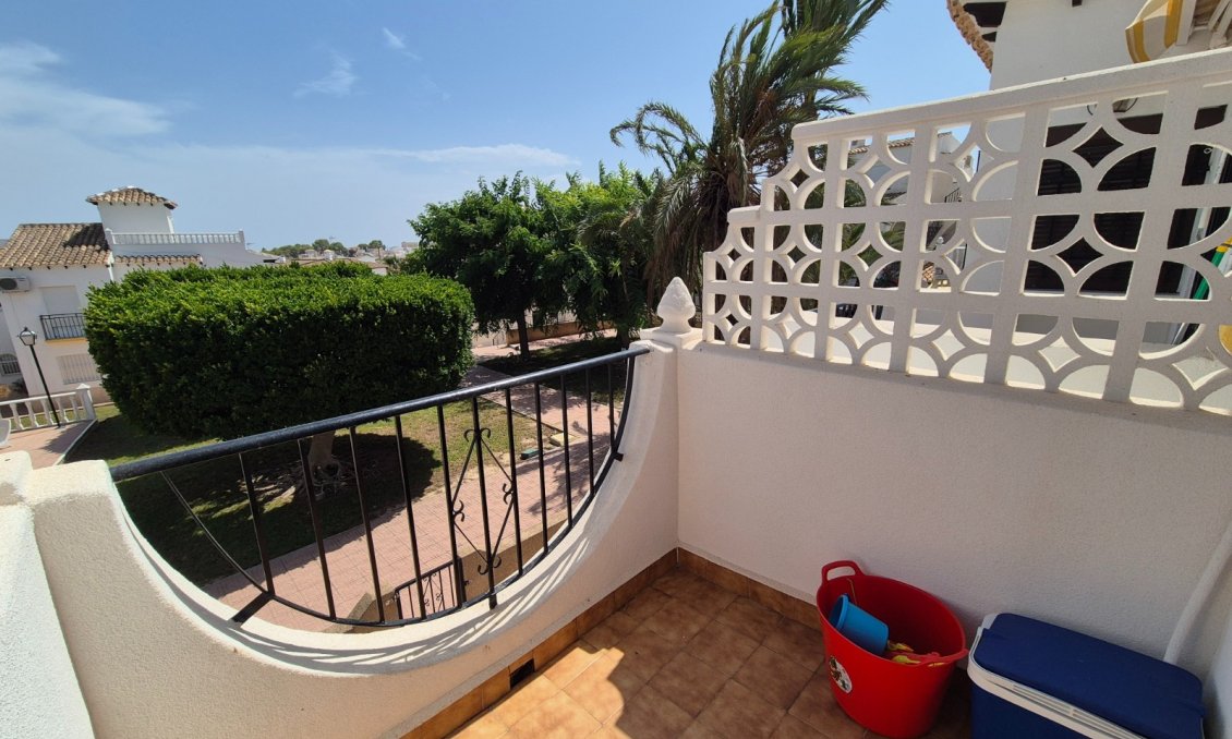 Resale - Bungalow -
San Miguel de Salinas - Inland