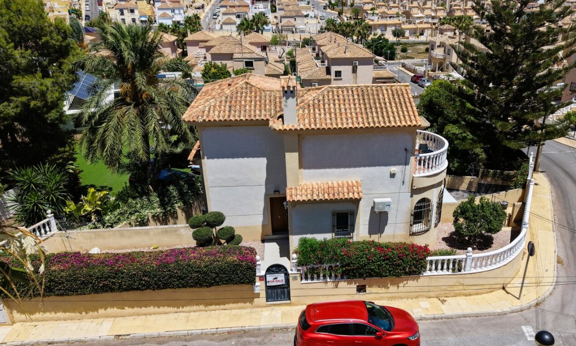 Segunda mano - Villa -
Orihuela Costa - Costa Blanca
