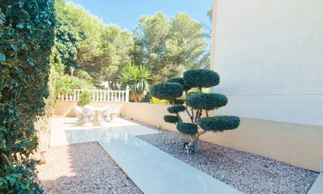 Segunda mano - Villa -
Orihuela Costa - Costa Blanca