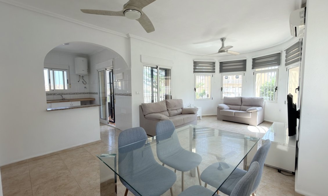 Segunda mano - Villa -
Orihuela Costa - Costa Blanca