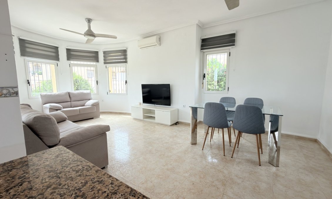 Segunda mano - Villa -
Orihuela Costa - Costa Blanca