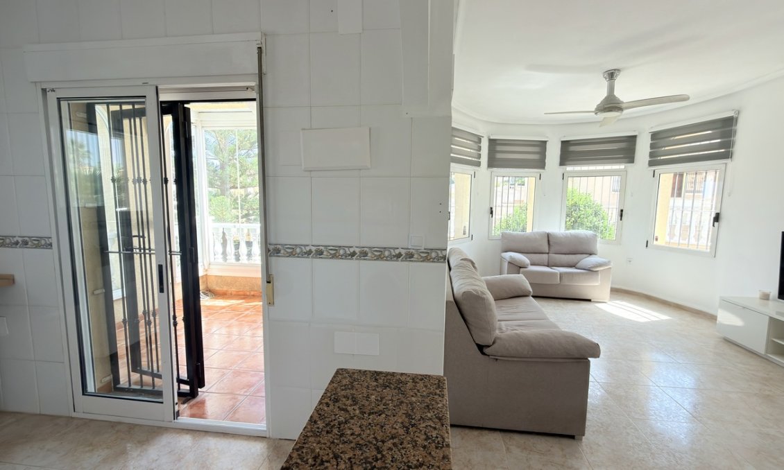 Segunda mano - Villa -
Orihuela Costa - Costa Blanca