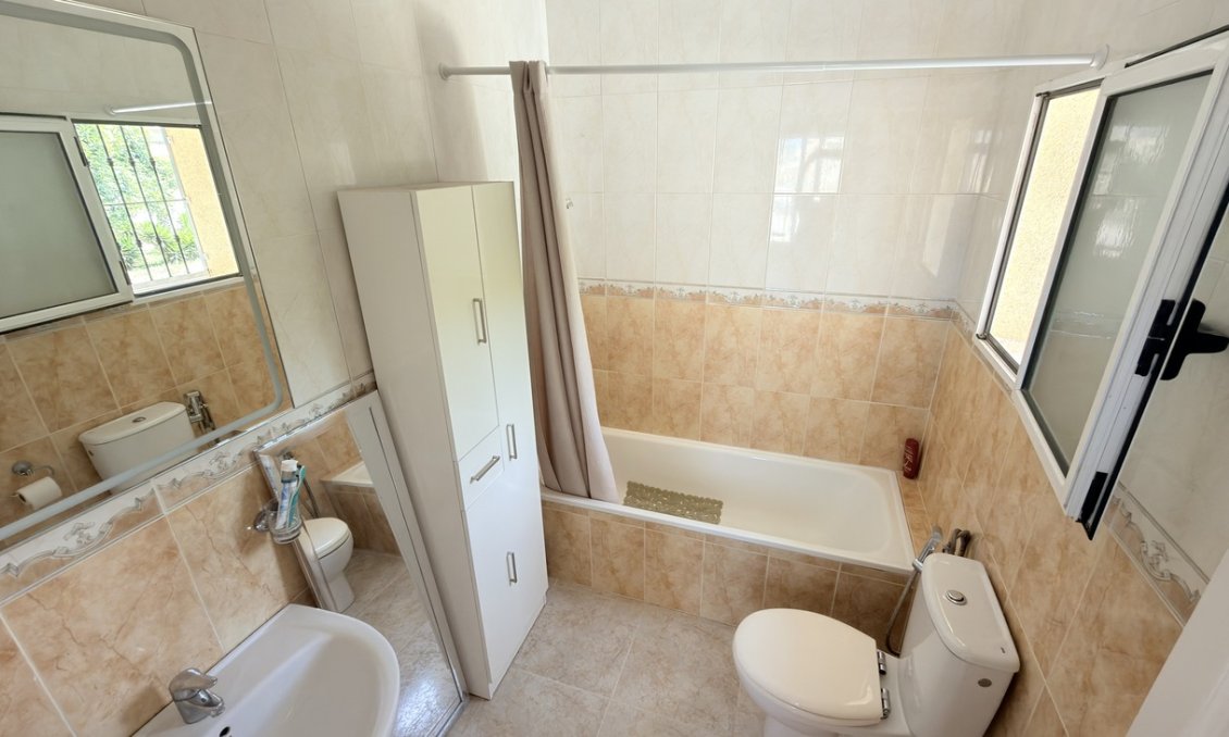 Segunda mano - Villa -
Orihuela Costa - Costa Blanca