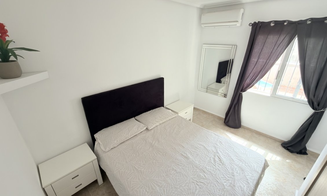 Segunda mano - Villa -
Orihuela Costa - Costa Blanca