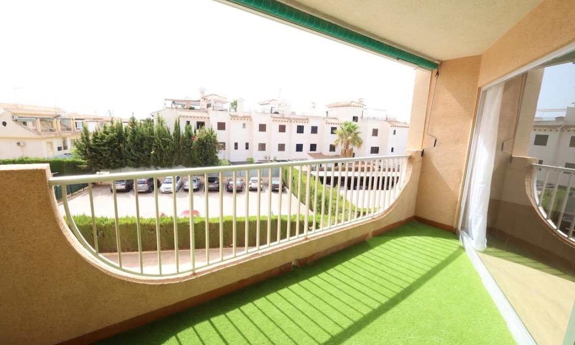 Segunda mano - Apartamento -
Orihuela Costa - Costa Blanca