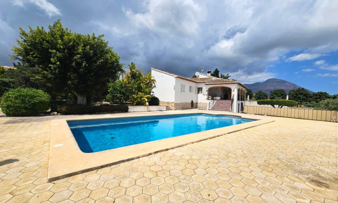 Segunda mano - Villa -
Jávea - Costa Blanca