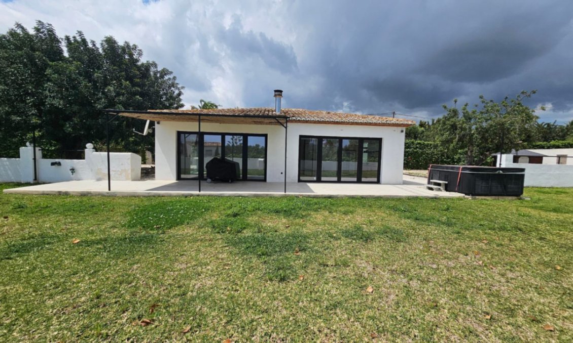 Segunda mano - Villa -
Jávea - Costa Blanca