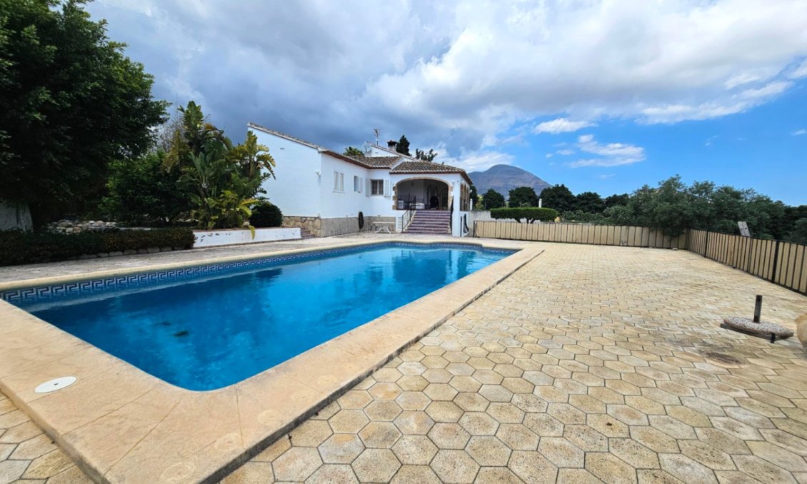 Segunda mano - Villa -
Jávea - Costa Blanca