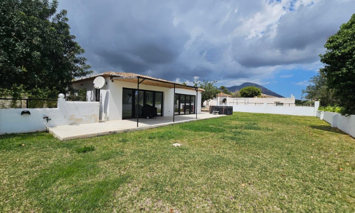 Segunda mano - Villa -
Jávea - Costa Blanca