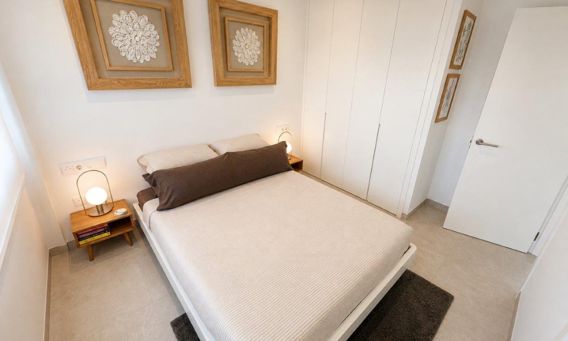 Segunda mano - Villa -
Santa Rosalia Resort - Inland