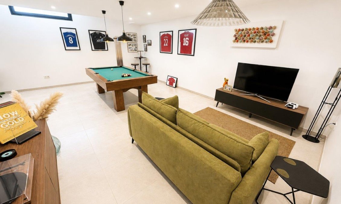 Segunda mano - Villa -
Santa Rosalia Resort - Inland