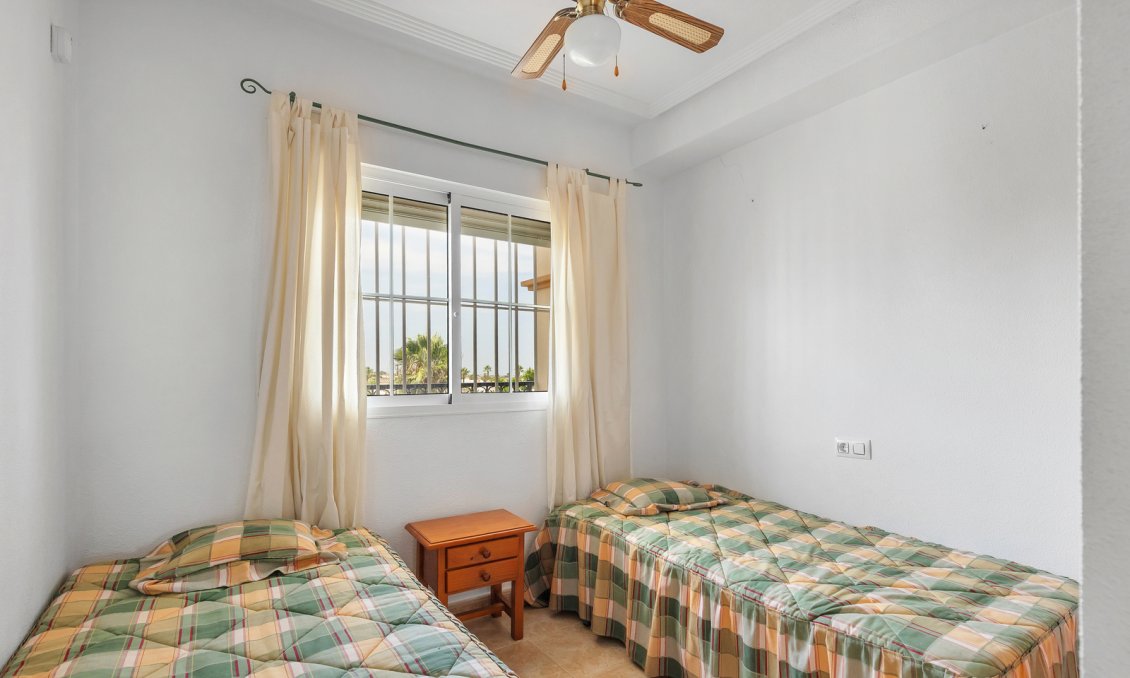 Segunda mano - Apartamento -
Orihuela - Inland