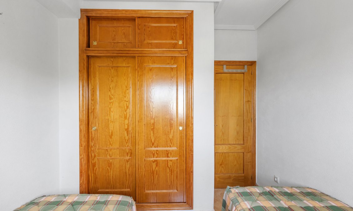 Segunda mano - Apartamento -
Orihuela - Inland